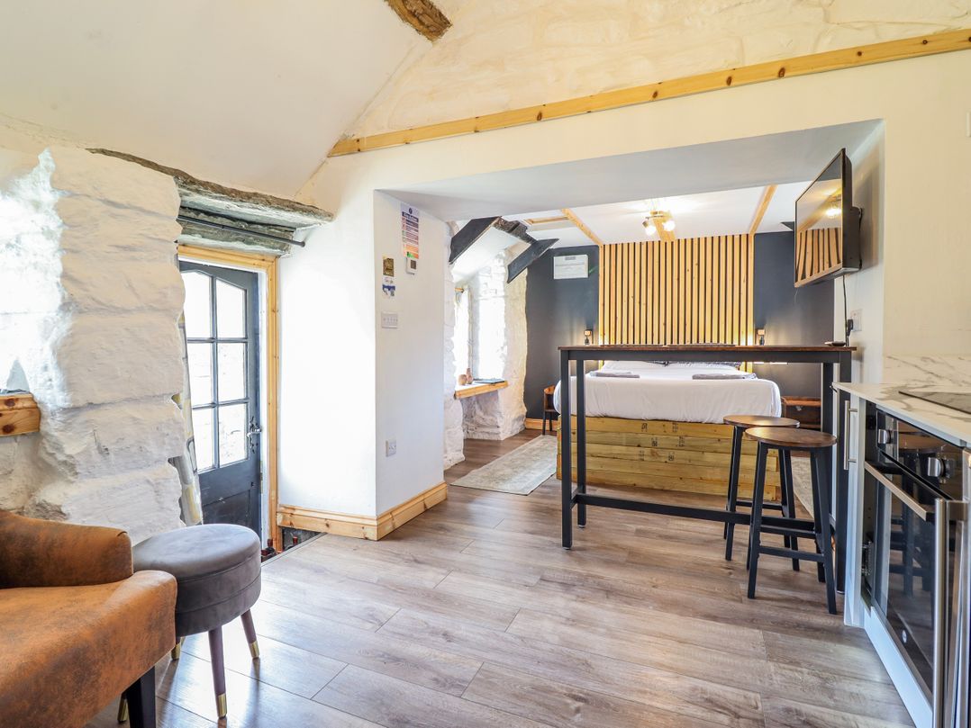 The Romantic Hideaway at Rhiw Goch Inn