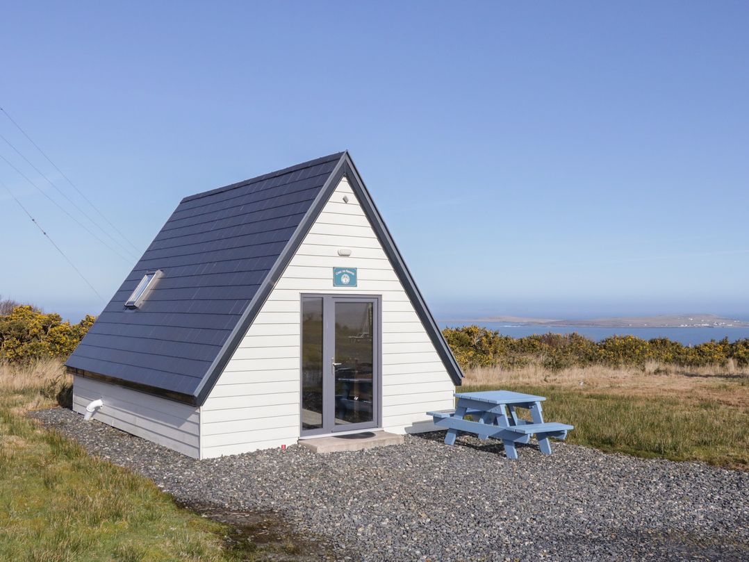 Cabin 3 Cnoc na Naomh