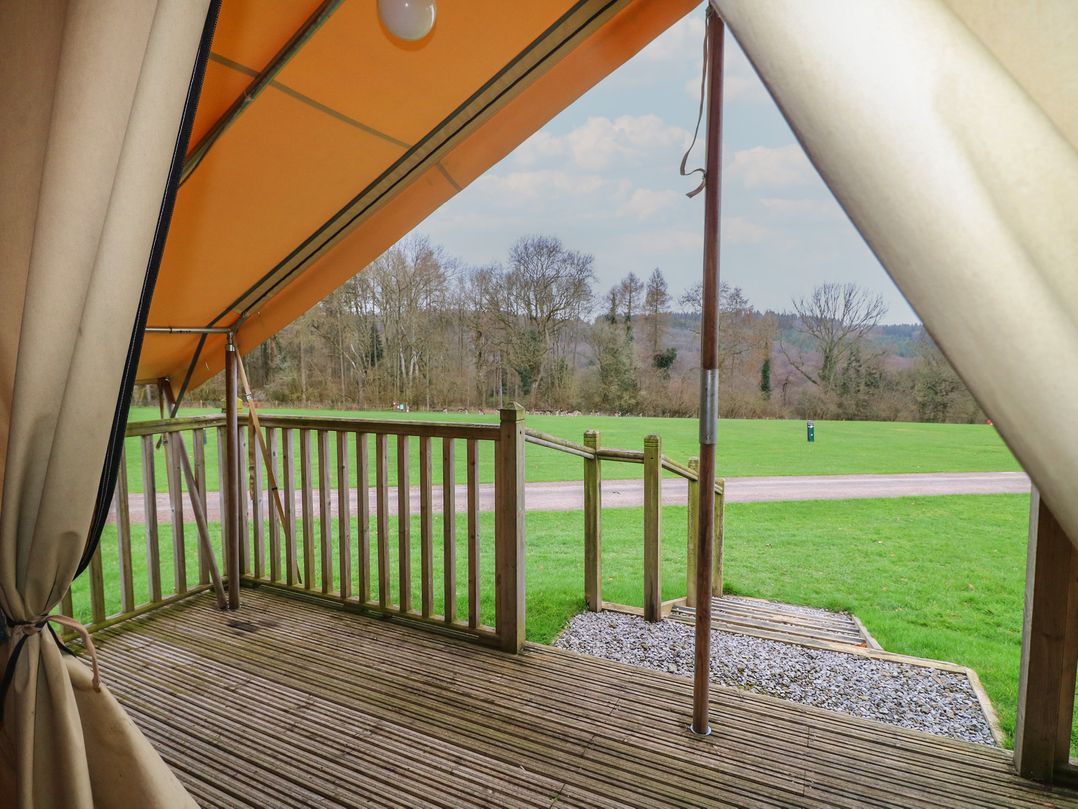 Bracelands - Safari Tent 1