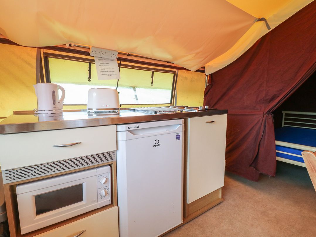 Bracelands - Safari Tent 1