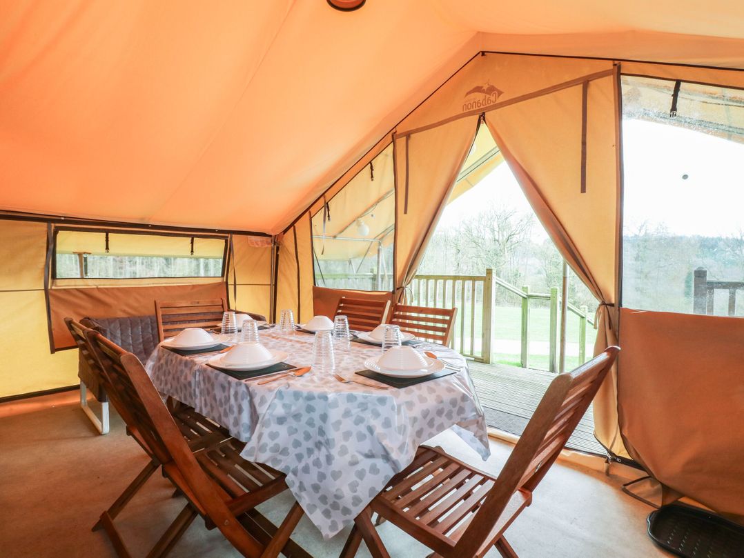 Bracelands - Safari Tent 3