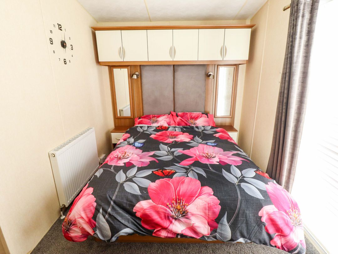 Loopy’s Place - PG178