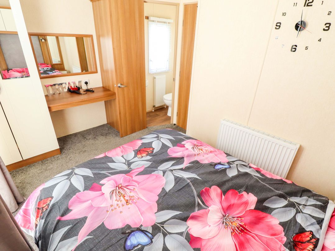 Loopy’s Place - PG178