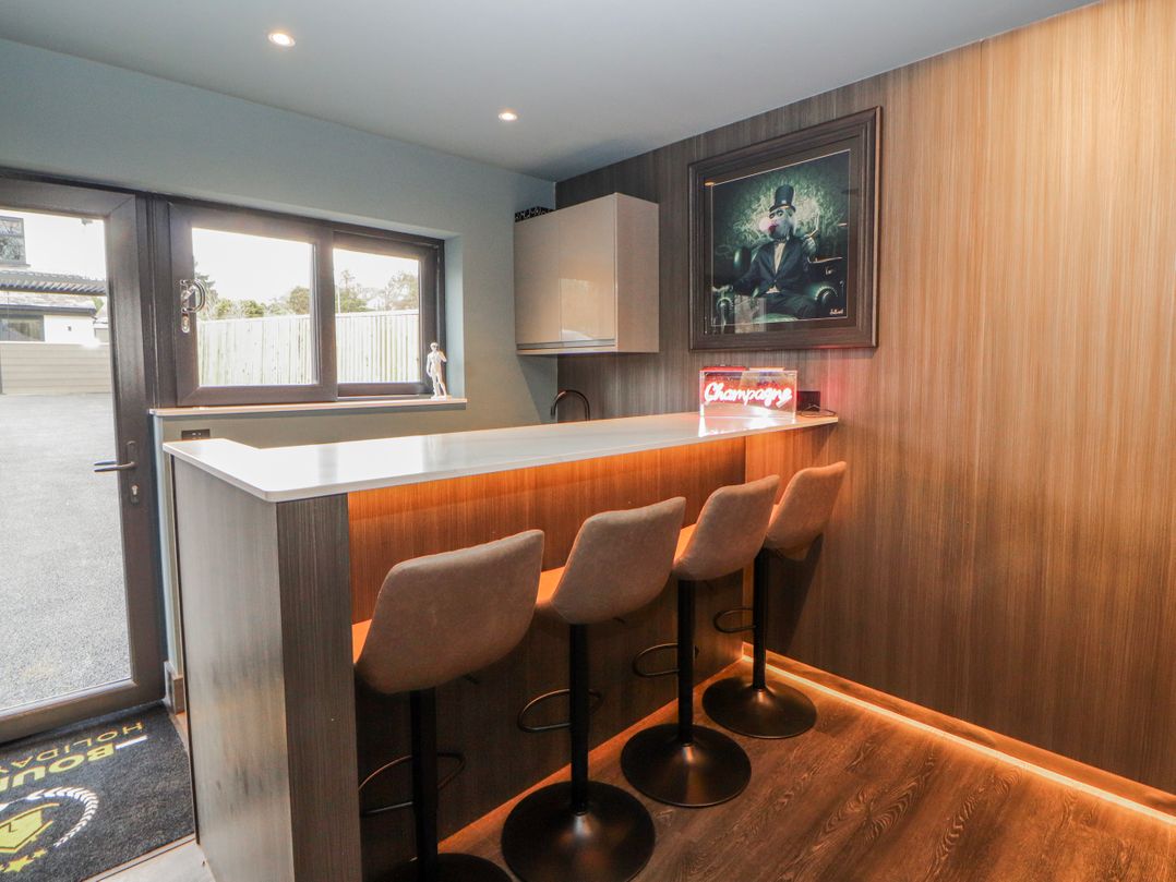 Bounty Boutique on the Lakes