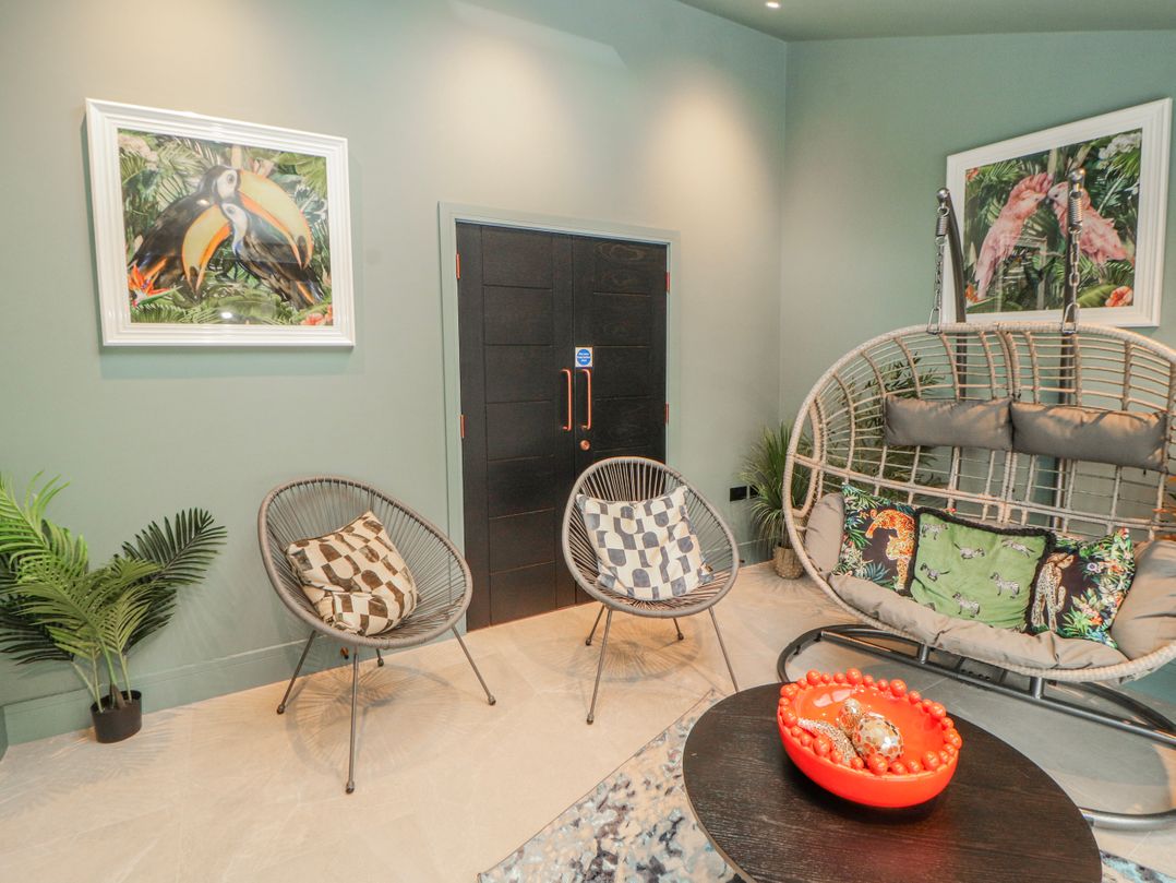 Bounty Boutique on the Lakes