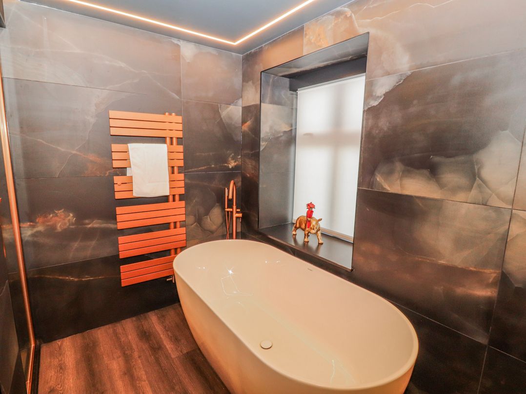 Bounty Boutique on the Lakes