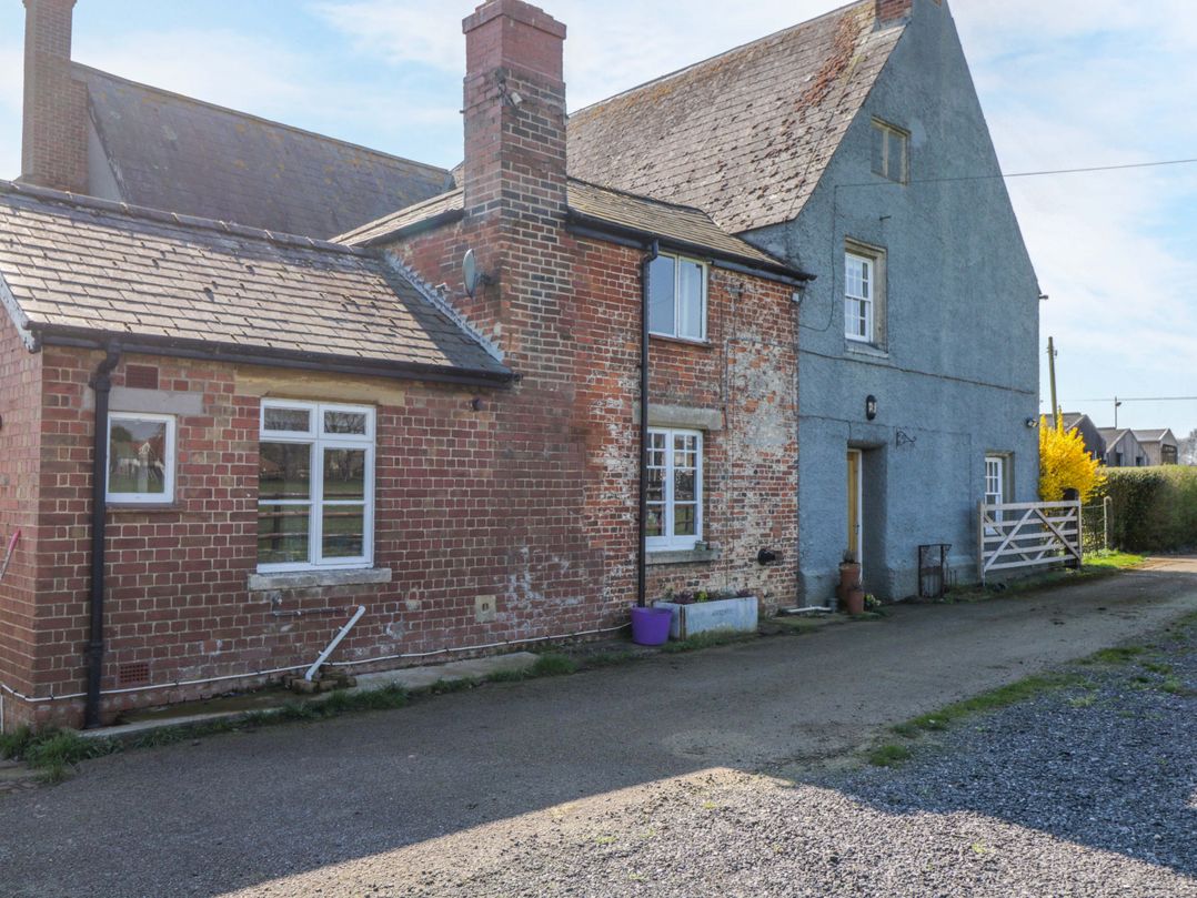 3 Woods Farm House