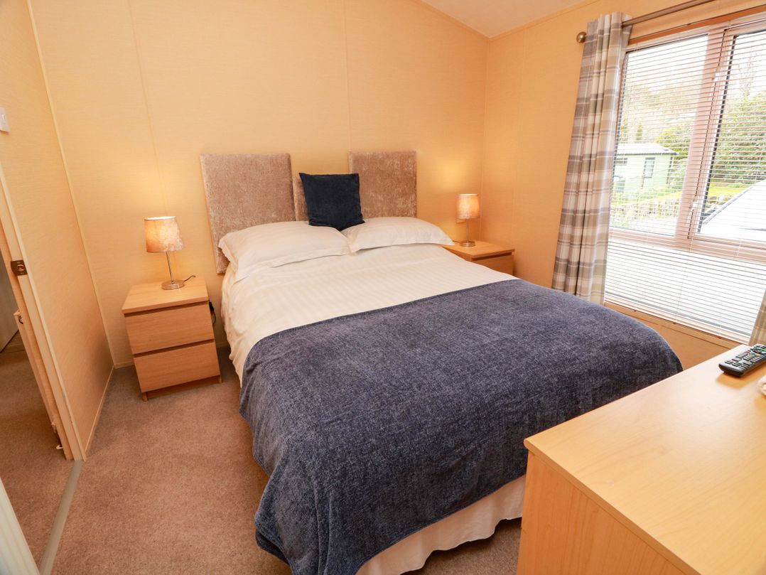 L21 Coastal Kippford