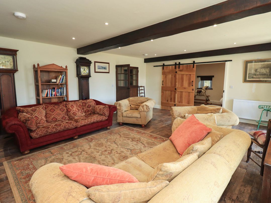 Ragged Hall Barn
