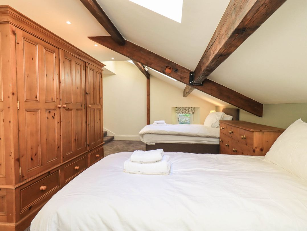 Ragged Hall Barn
