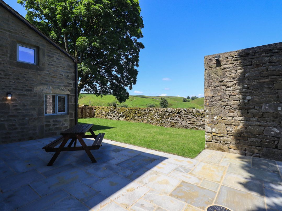 Ragged Hall Barn