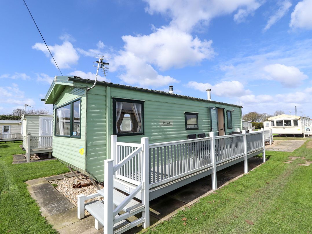 The Seafront Cosy Caravan