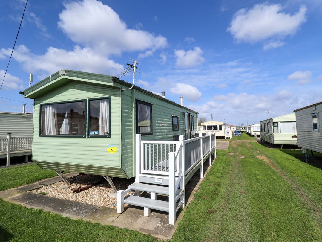 The Seafront Cosy Caravan