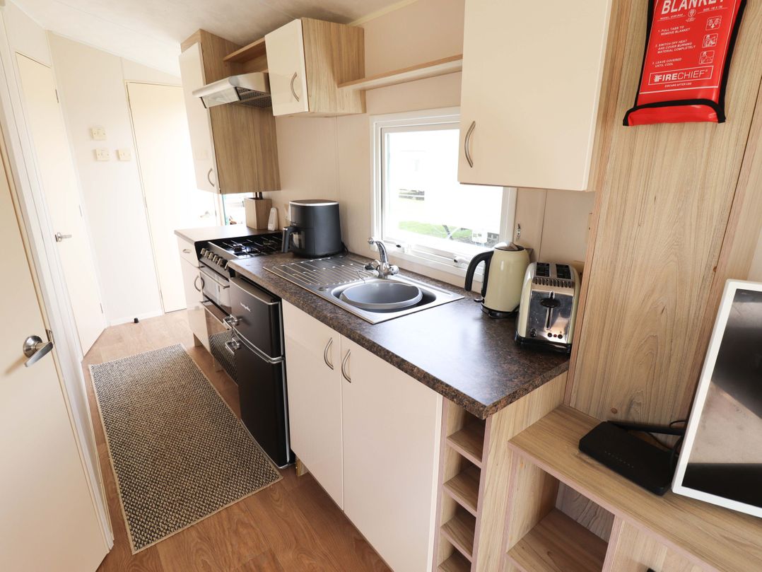 The Seafront Cosy Caravan