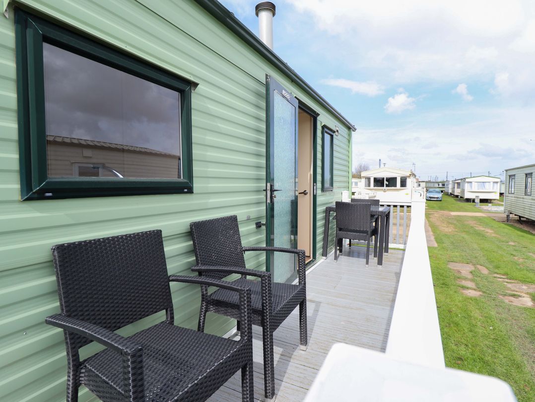 The Seafront Cosy Caravan
