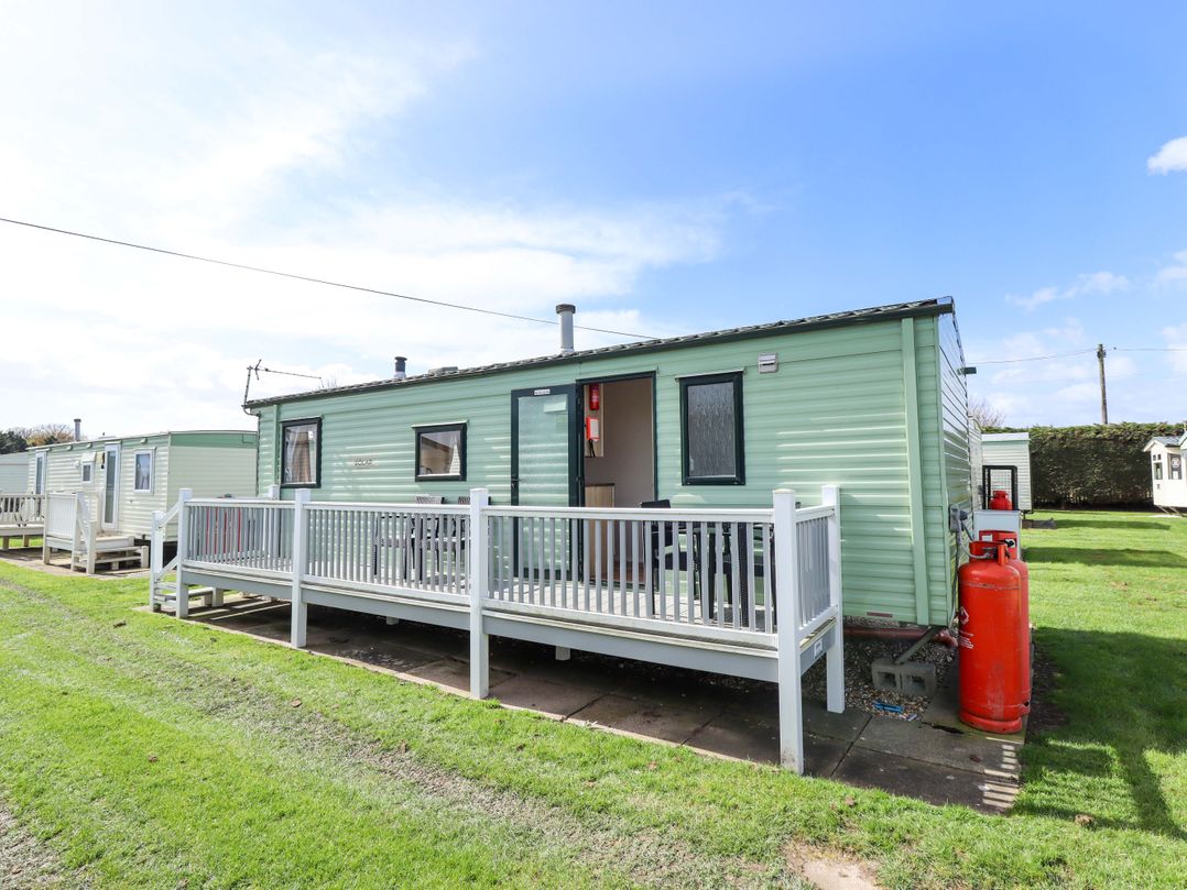 The Seafront Cosy Caravan