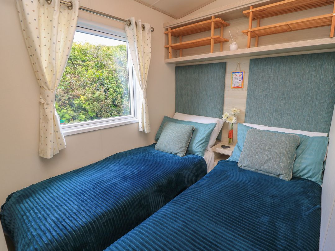 Swanny View 36