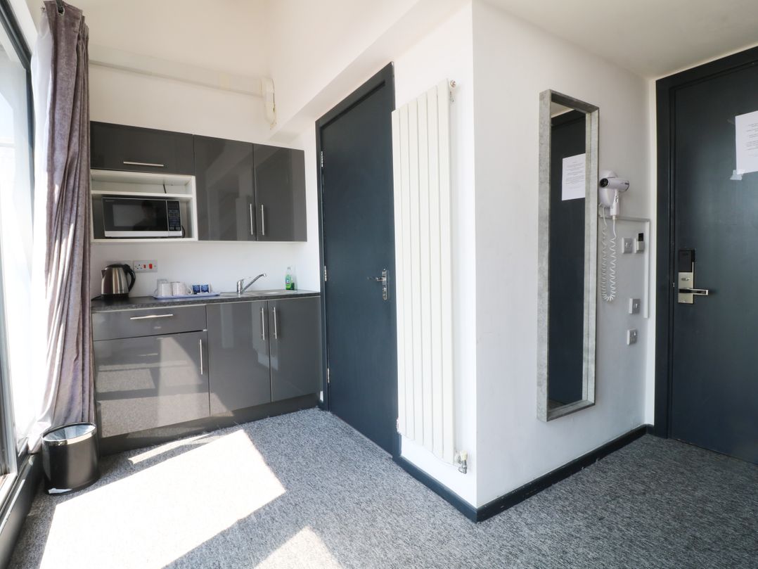 Apartment 610
