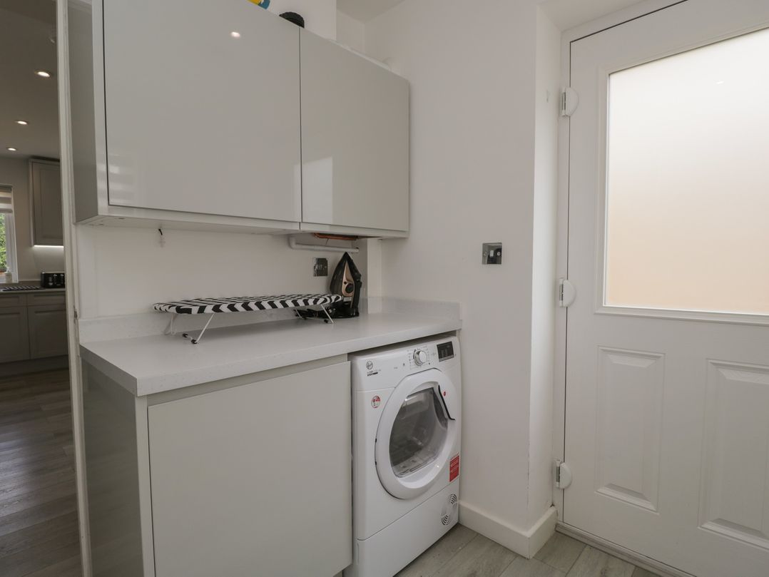 1 Brunel  Court