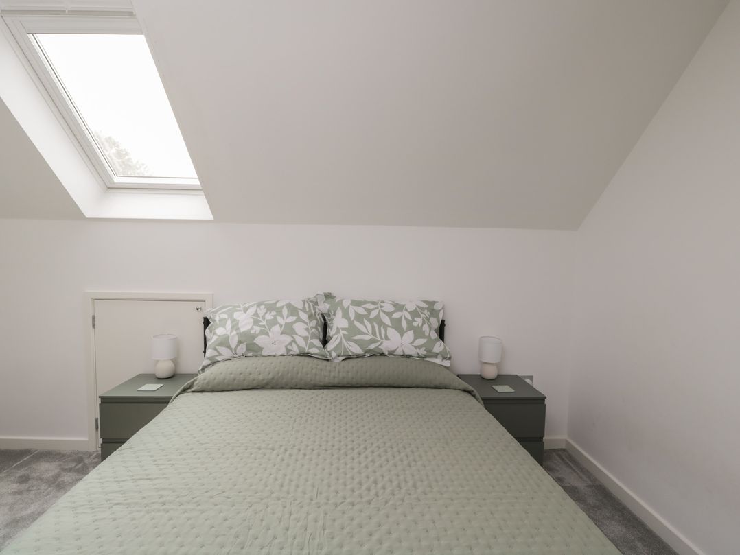 1 Brunel  Court
