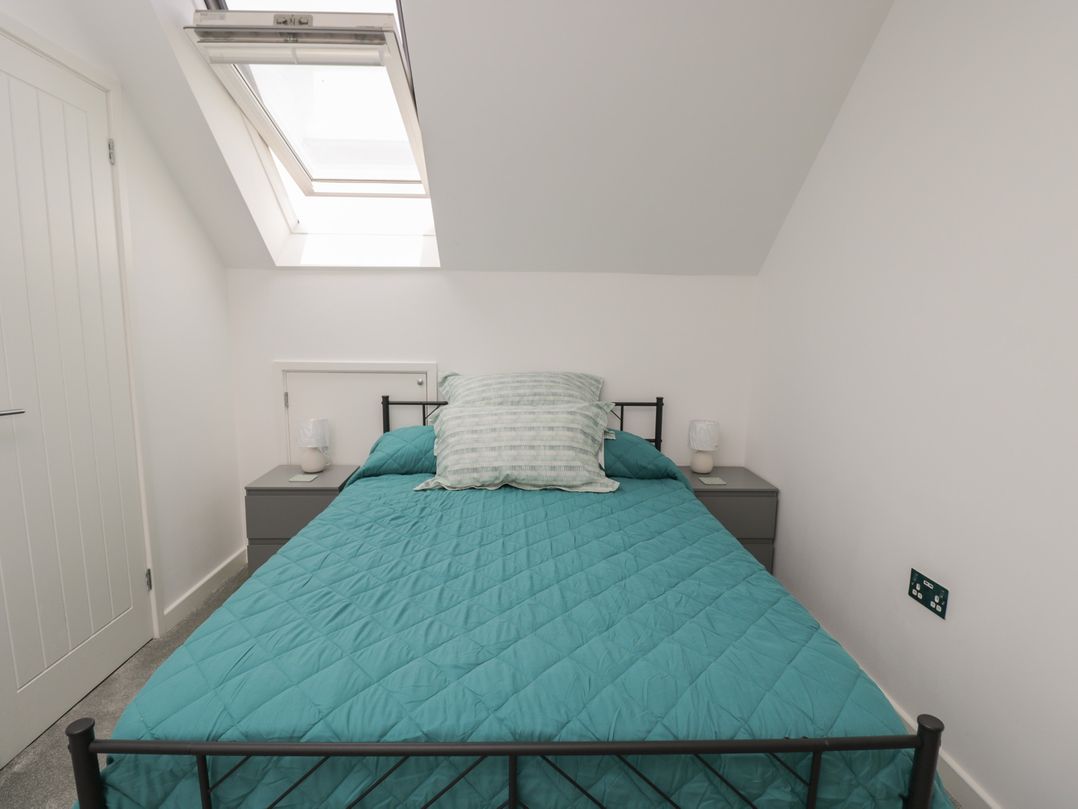 1 Brunel  Court