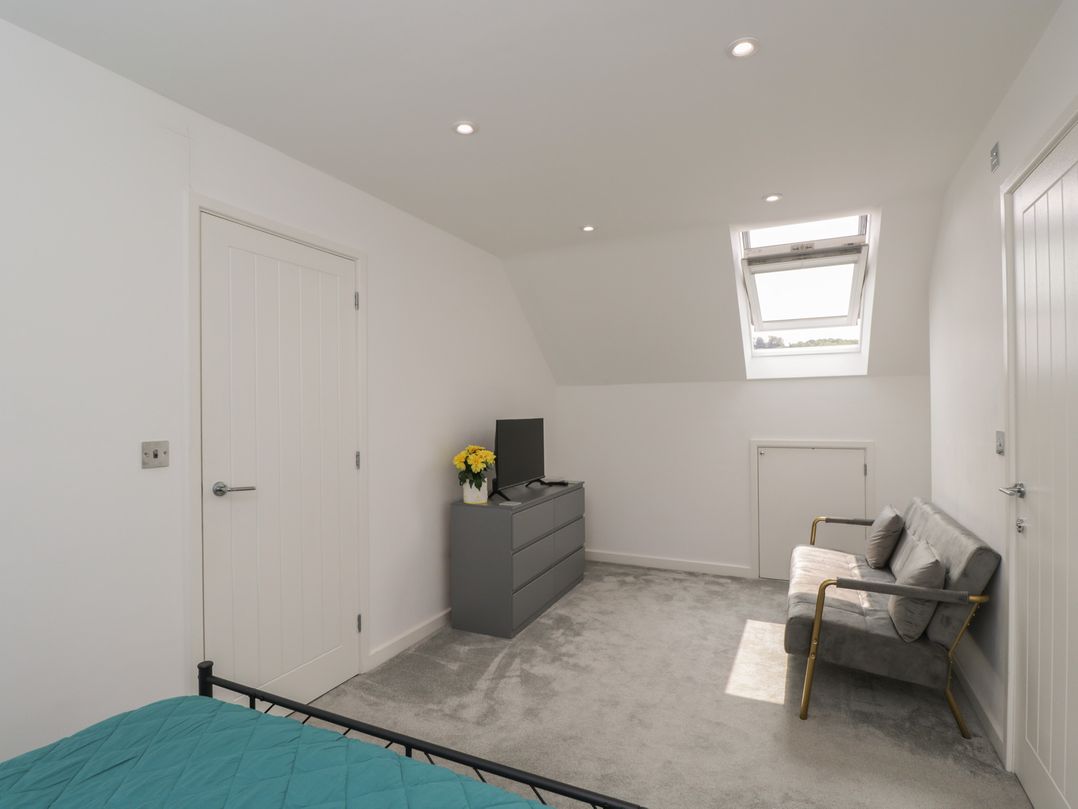 1 Brunel  Court