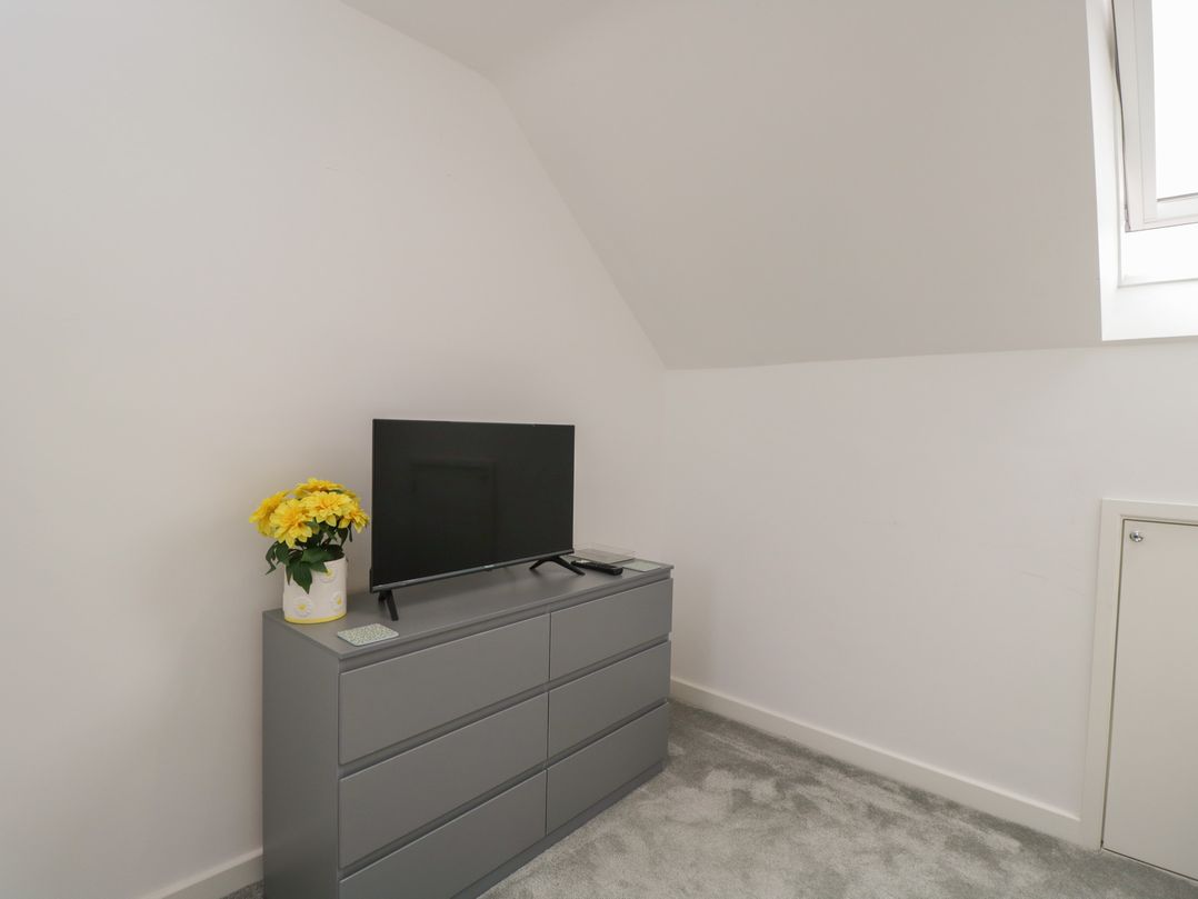 1 Brunel  Court