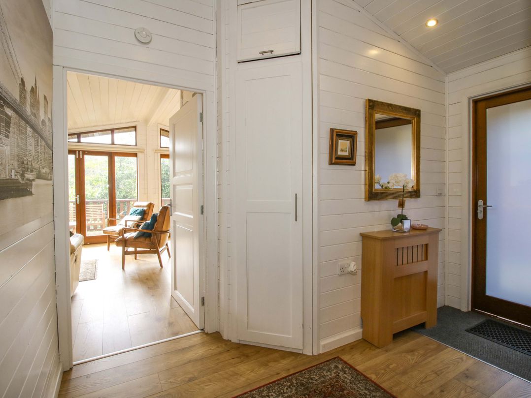 No.14 Astbury Falls Luxury Retreat