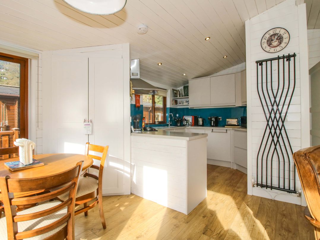 No.14 Astbury Falls Luxury Retreat