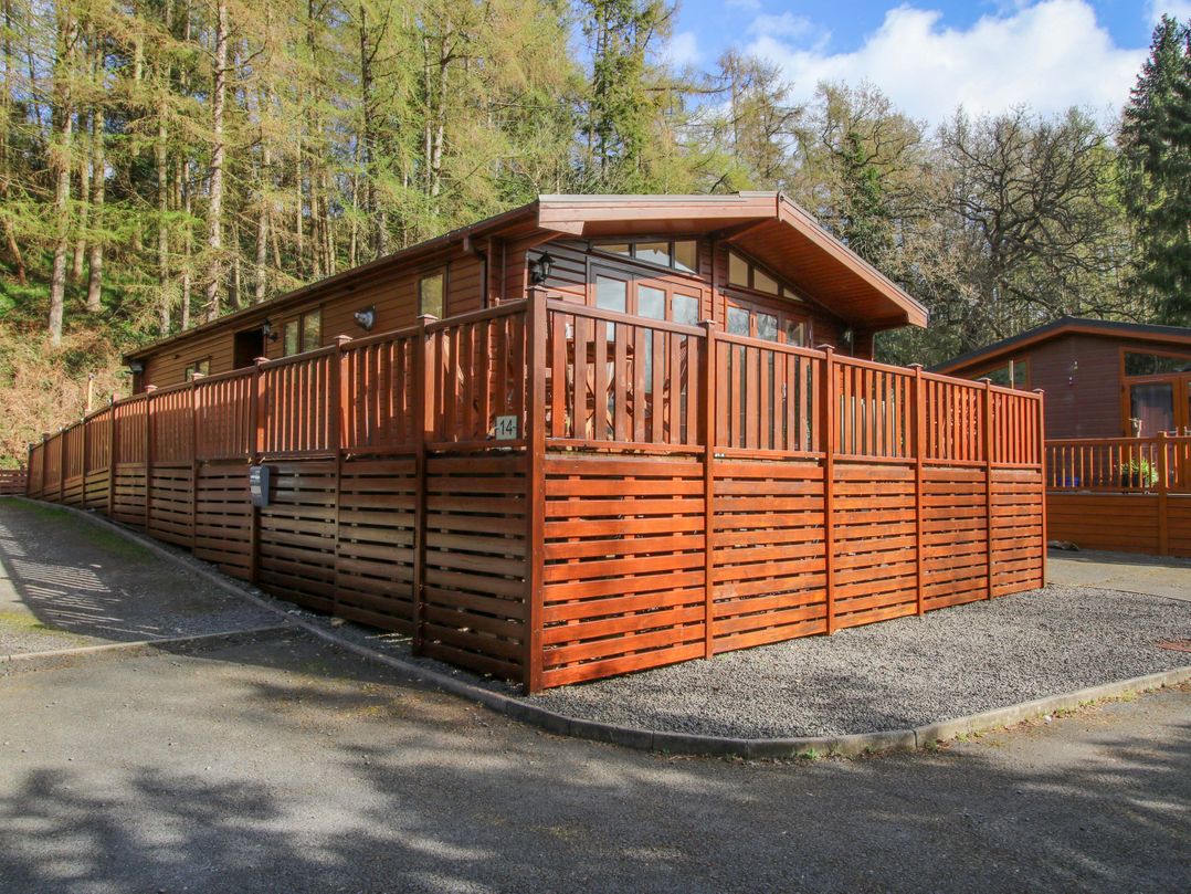 No.14 Astbury Falls Luxury Retreat