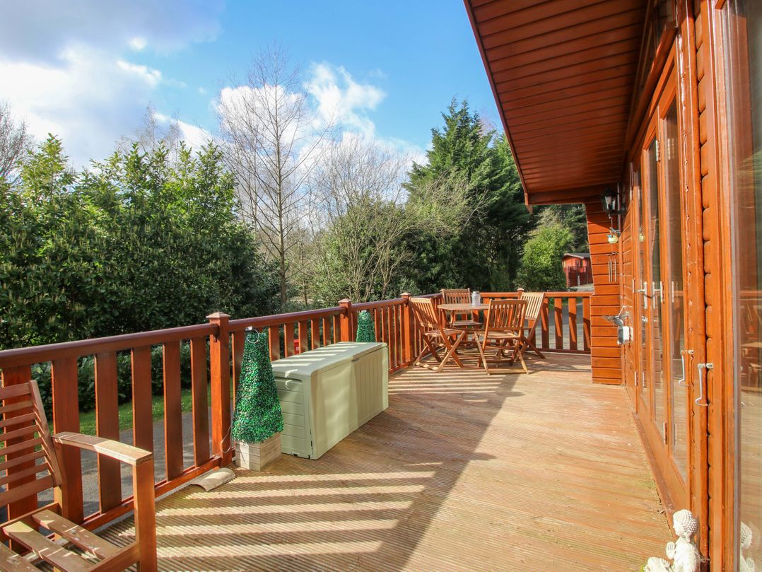 No.14 Astbury Falls Luxury Retreat