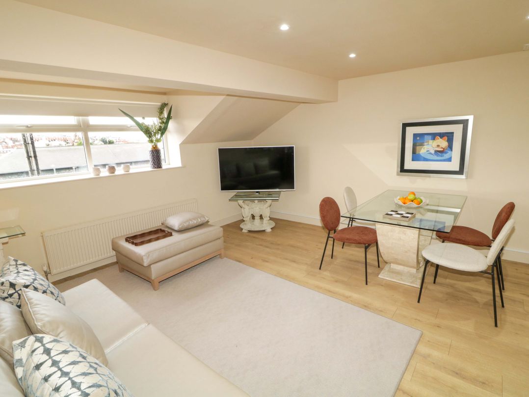 Suite 33B