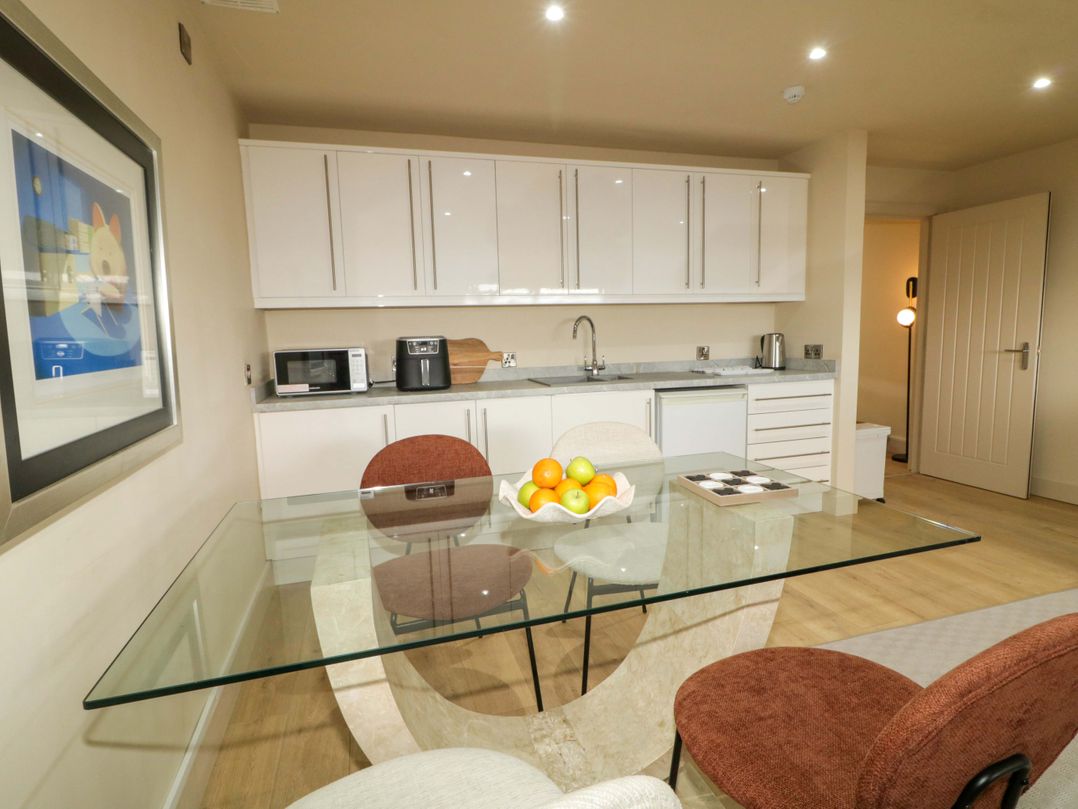 Suite 33B