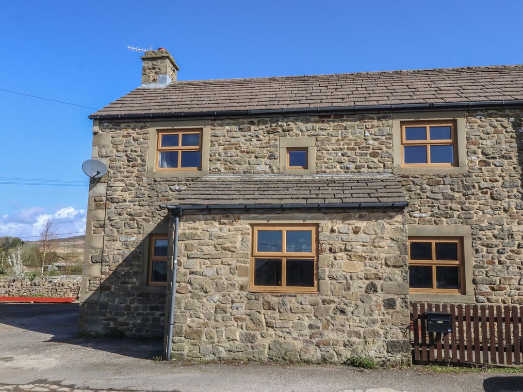 1 Upper Austby Farm Cottage