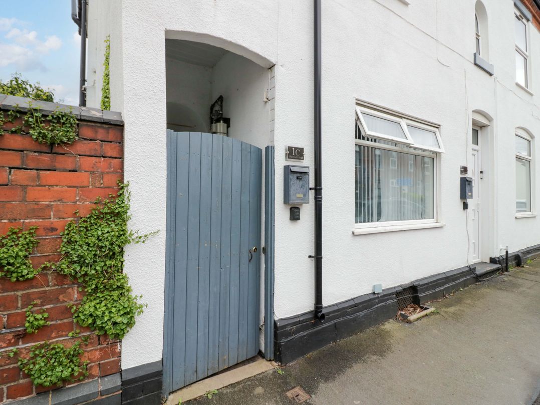 1C Highfield Road