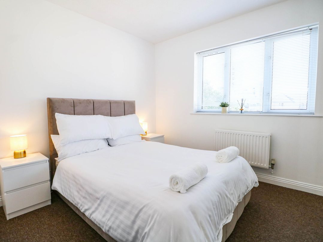 4 Atlantic Close