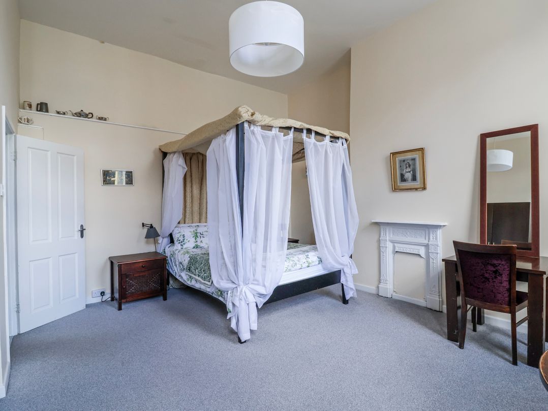 The Georgian Apartment