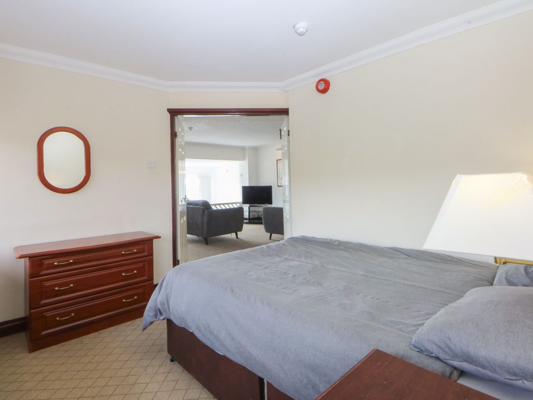 Seaview Apartment 5