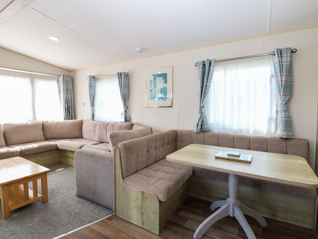 Caravan 325