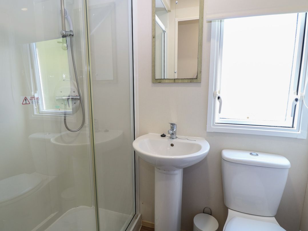 Caravan 325