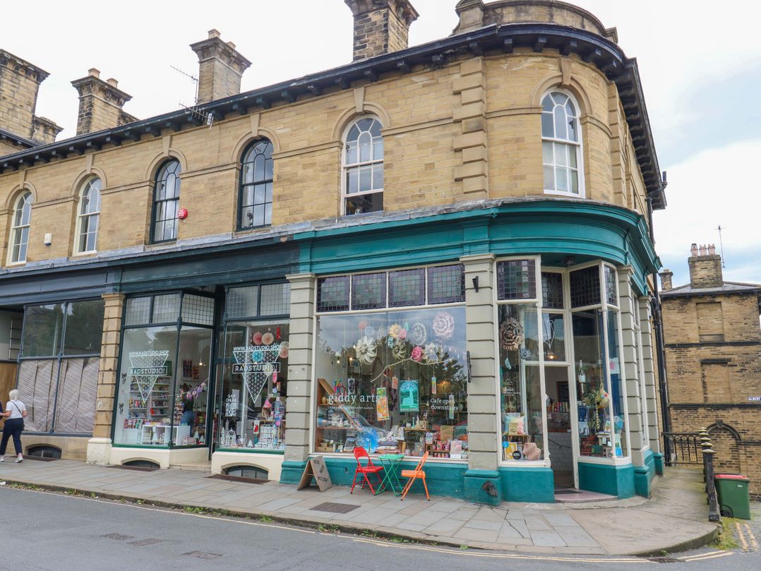 Saltaire House