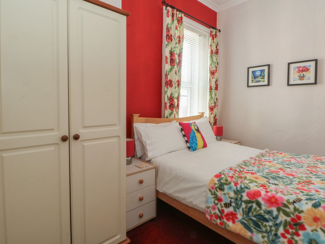 Apartment 4