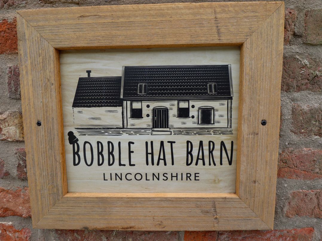 Bobblehat Barn