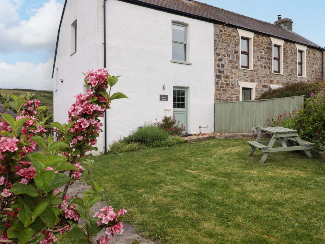 No.8 Millmoor Farm Cottage