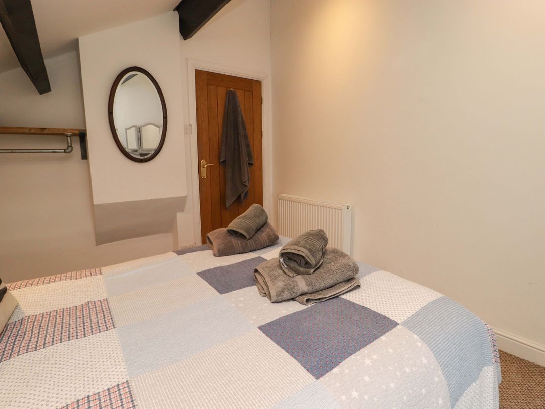 8 Millmoor Farm Cottage