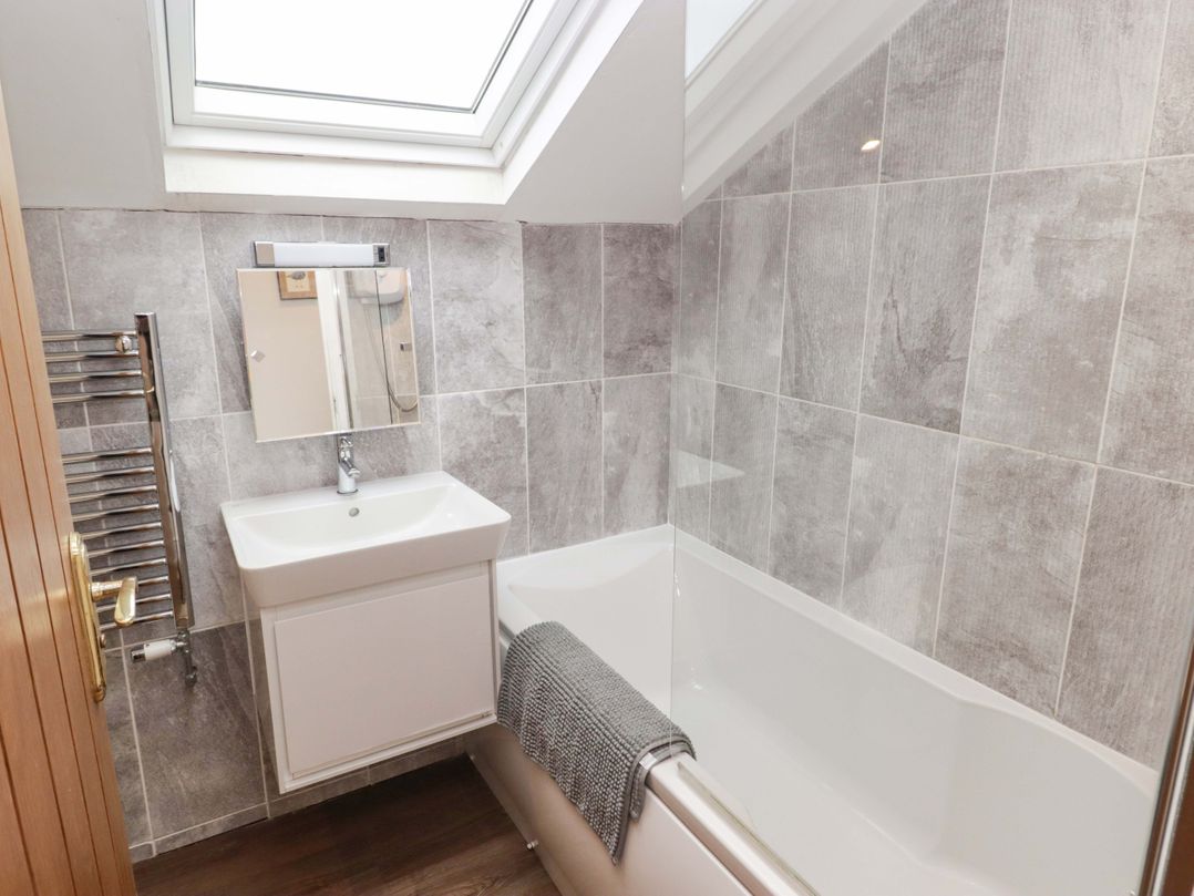 8 Millmoor Farm Cottage