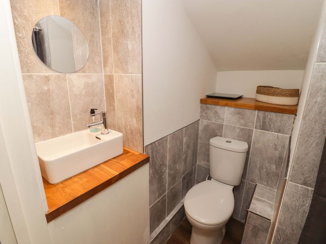 8 Millmoor Farm Cottage