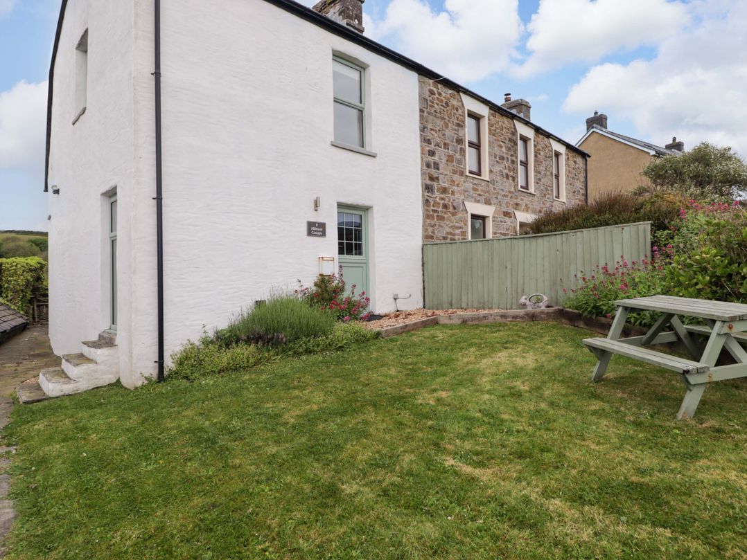 8 Millmoor Farm Cottage