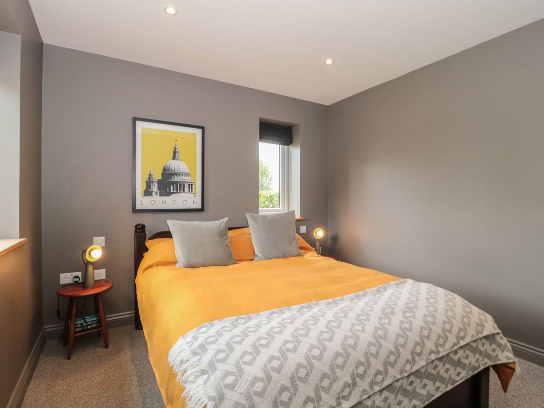 Annex at Barnfield House