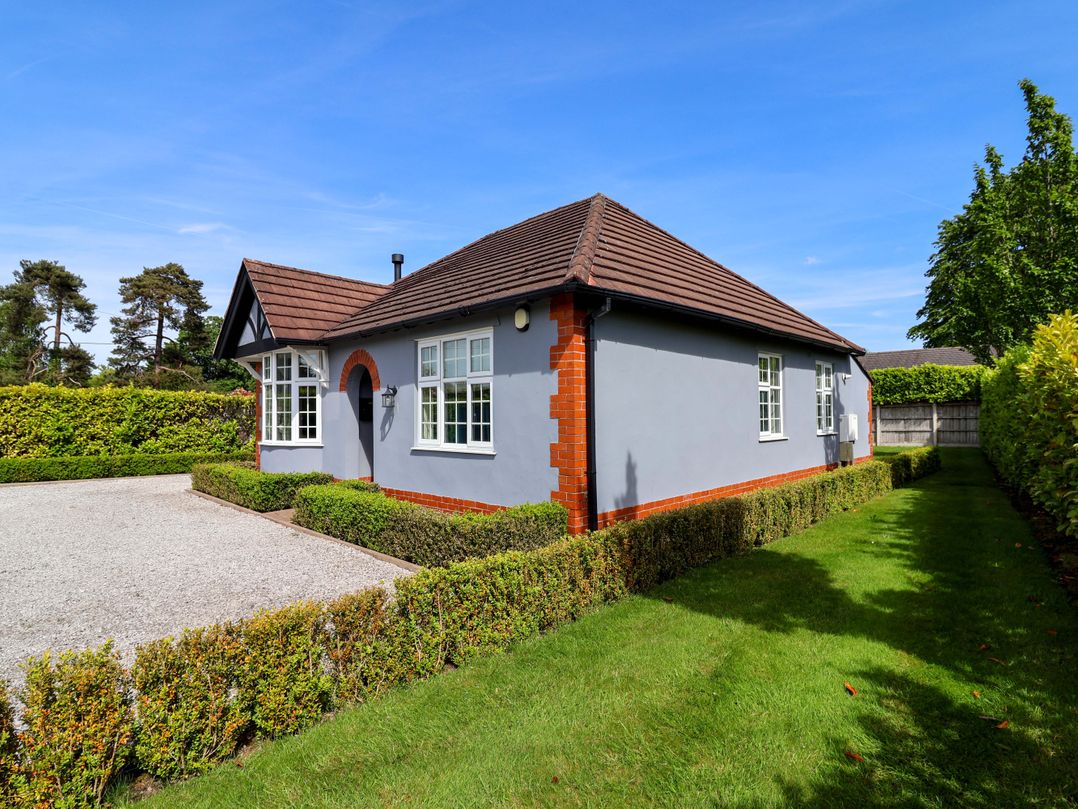 18 Crewe Road